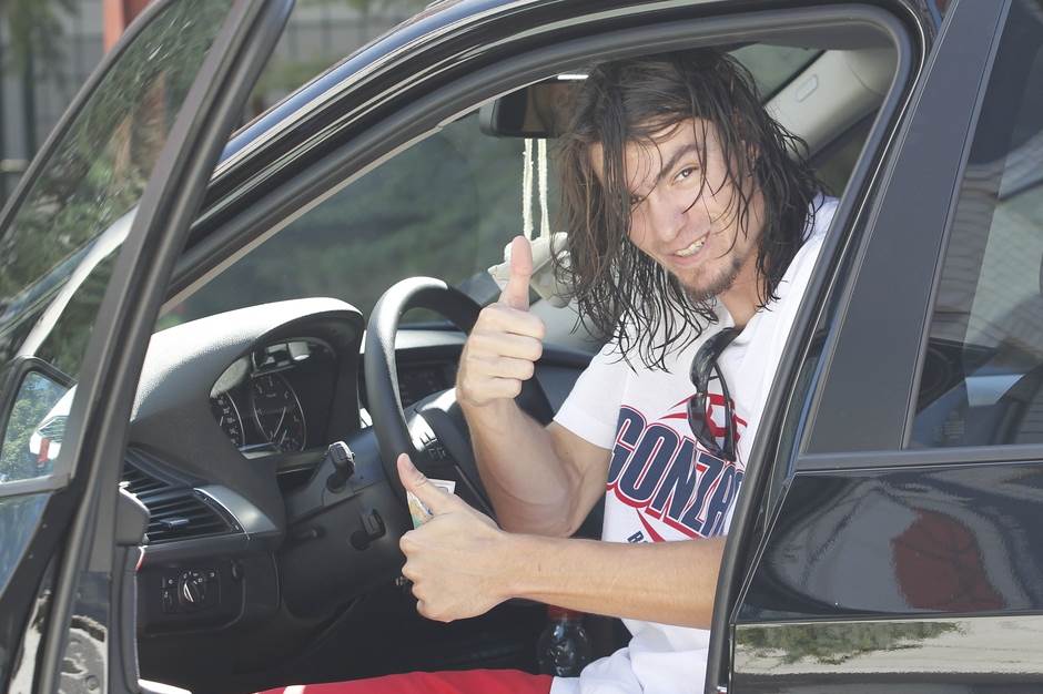  Nije se kupao, čeka apokalipsu, ima atomsko sklonište i 18 pištolja! 