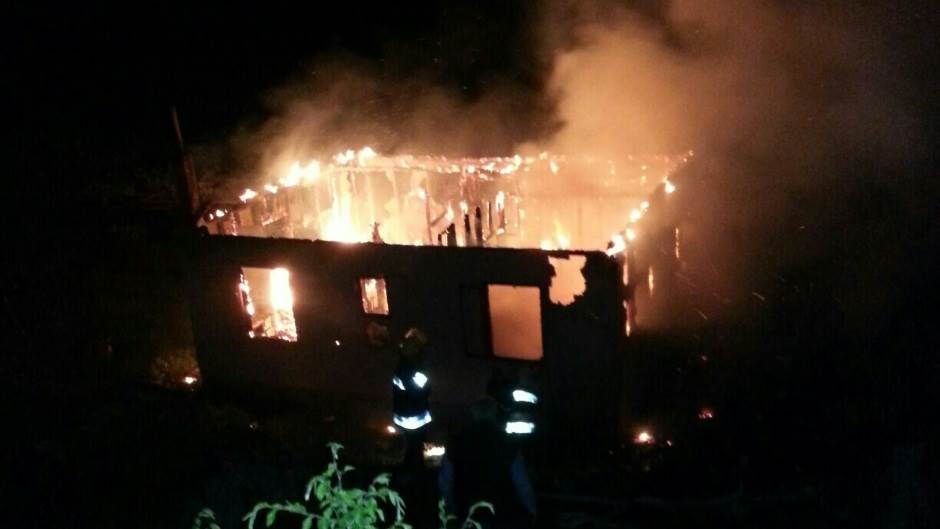  Izgorjela kuća u Crmnici (FOTO) 