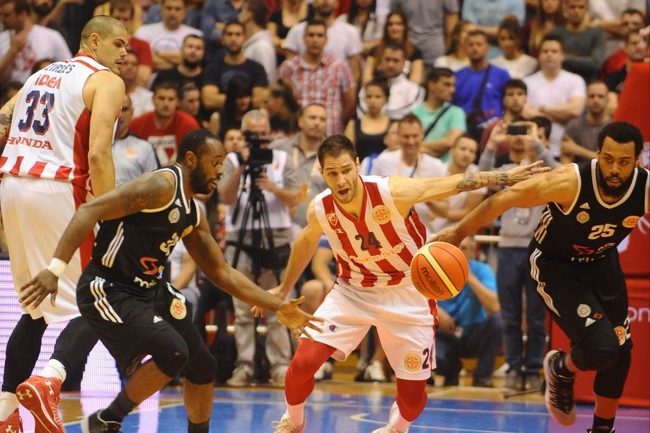  Zvezda "odrala" Partizan 31 razlike! 