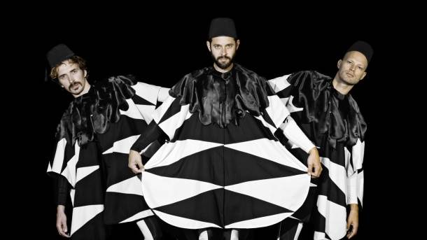  WhoMadeWho: Јedva čekamo da probamo ćevape! 
