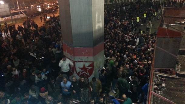  Delije: Ko hoće na radne akcije... 