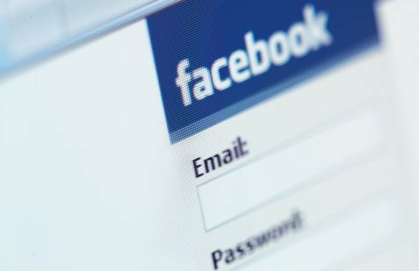  Prijetio djevojci na Facebooku da će je ubiti 