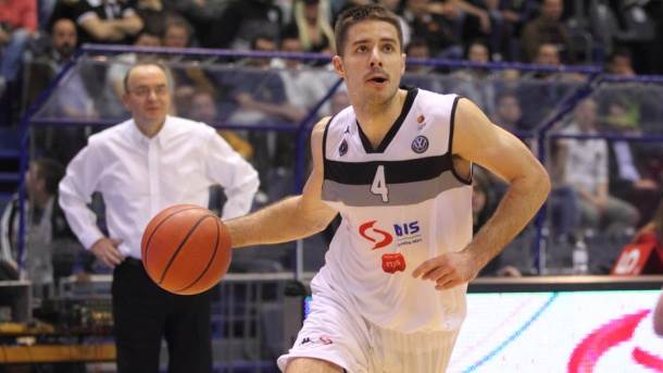  KOŠARKA: Sudije probudile Partizan 