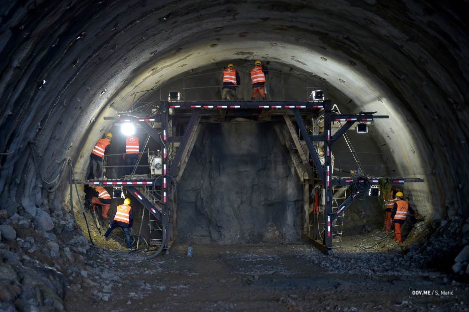  Vlada mijenja zakon o auto-putu: Ukidaju se poreske olakšice koje su državu koštale preko 100 milion 