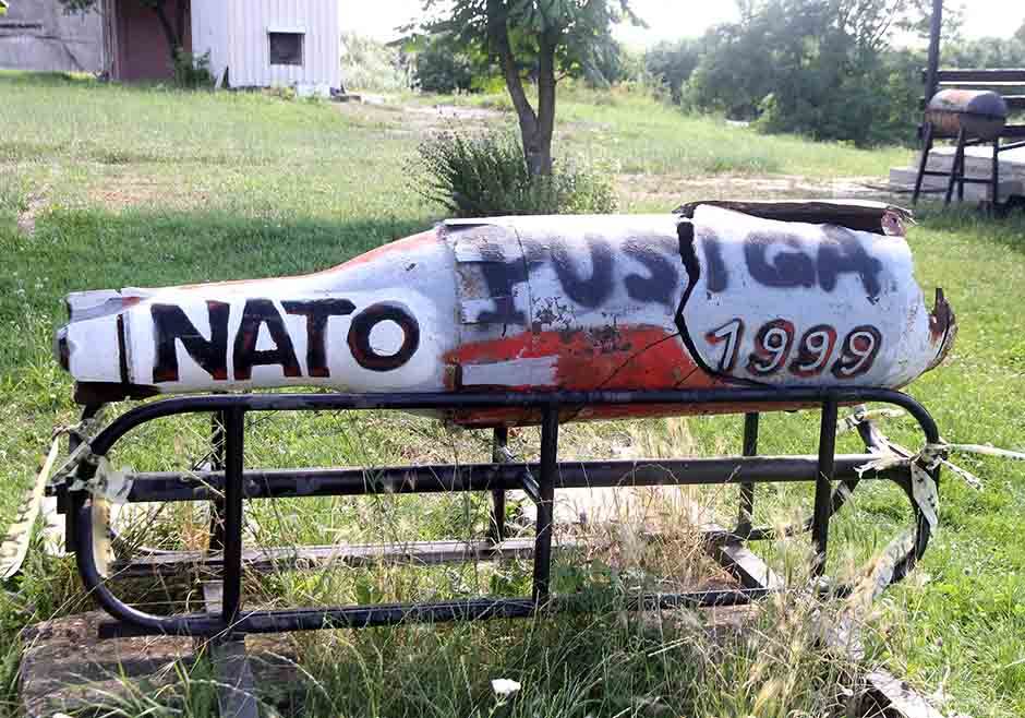  NATO alijansa raspad Džozef Čeng 