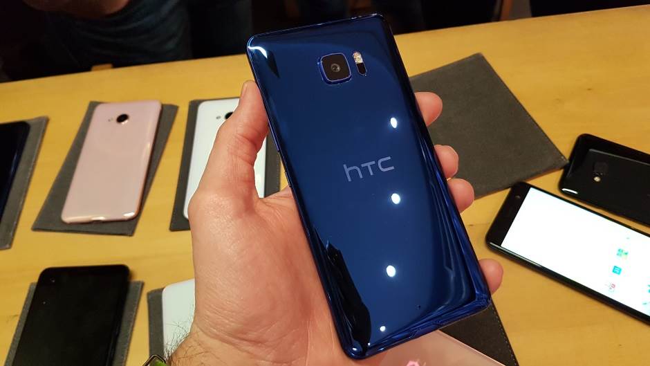  HTC, hajde da se iznenadimo! 