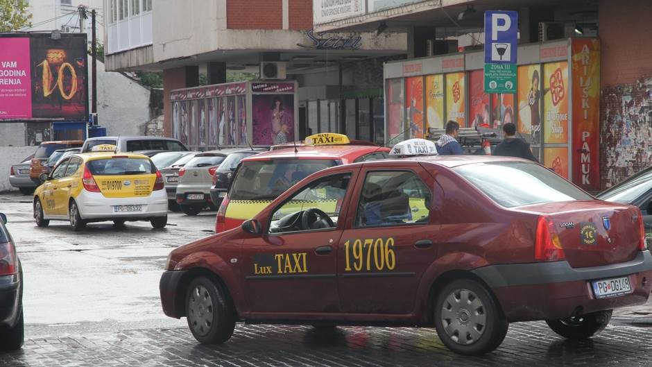  Taksisti dobijaju radne uniforme 