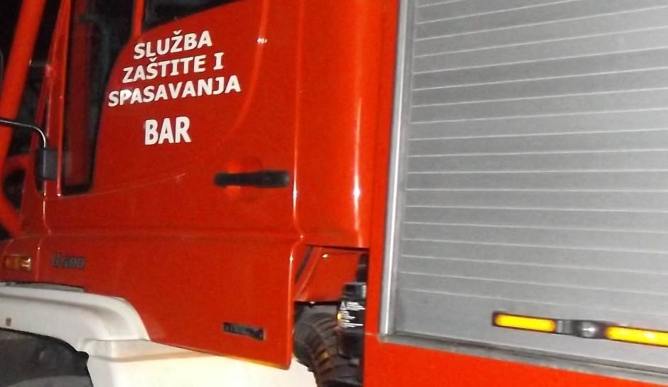  Ugašen požar u Zelenom pojasu, barski vatrogasci pomagali i u Podgorici 