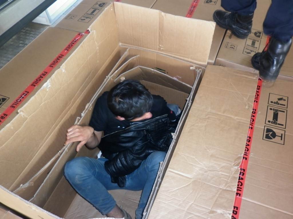  Rumunija: Policija pucala na migrante  