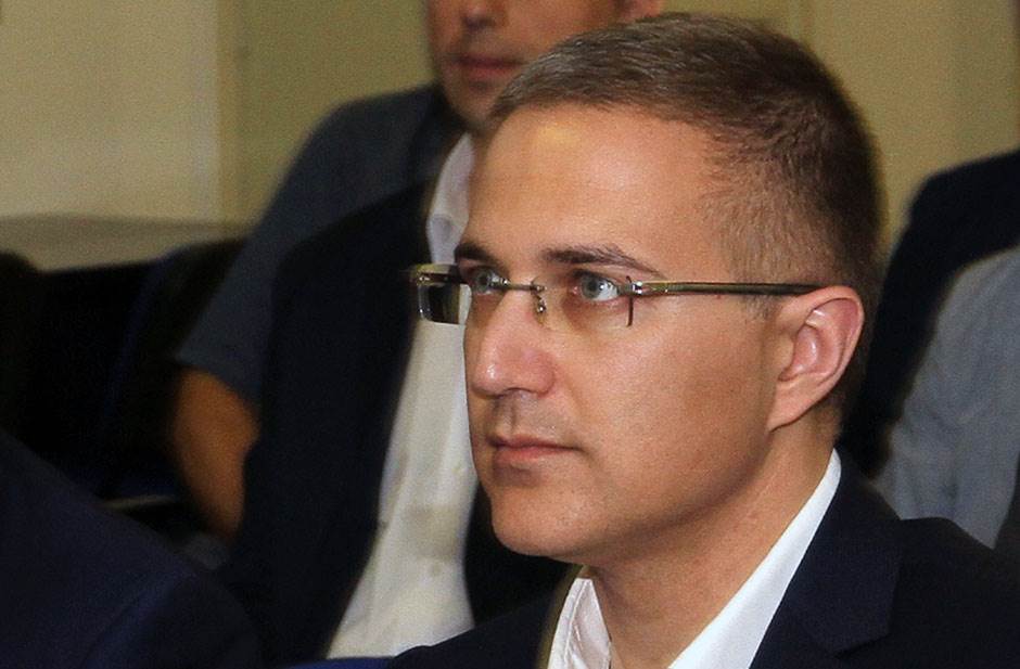  "Kadri Veselji crta Vučiću metu na čelu"  