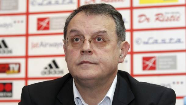  Čović: Zvezda za sezonu 2015/16 izgledaće... 