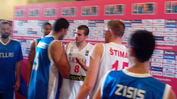  Burusis jurio Bjelicu (FOTO) 