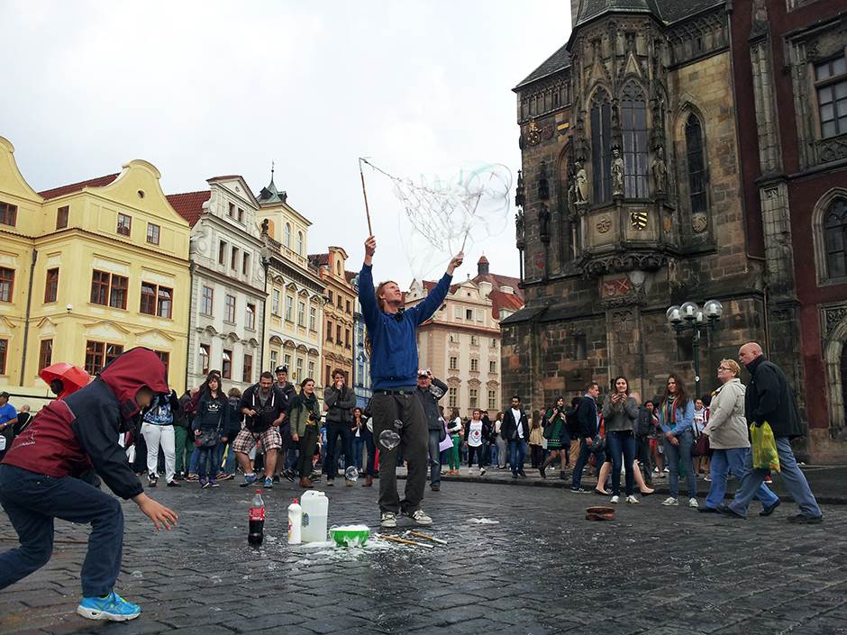  Srpski turisti više od 30 sati zaglavljeni u Pragu 