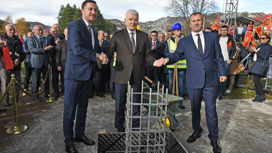  Počela izgradnja fudbalskog stadiona na Cetinju 