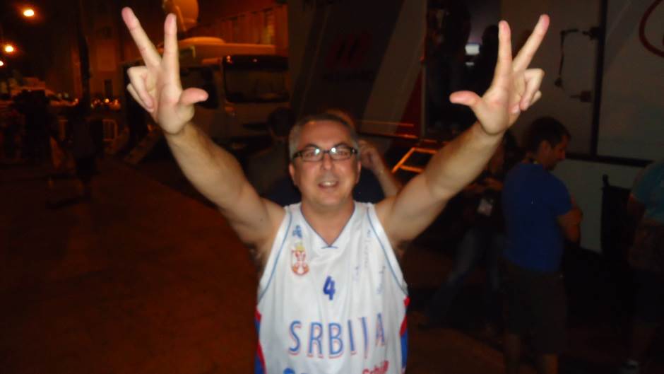  "Napiši, španski narod voli Srbiju!" 