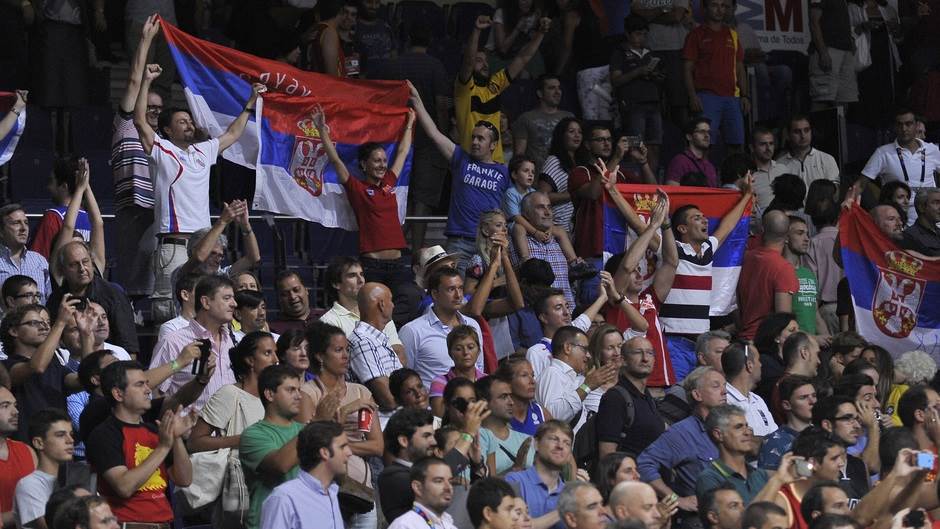  Navijači izvisili za let za Madrid 