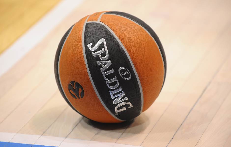 Novi debakl košarkaša Partizana - 38 razlike 