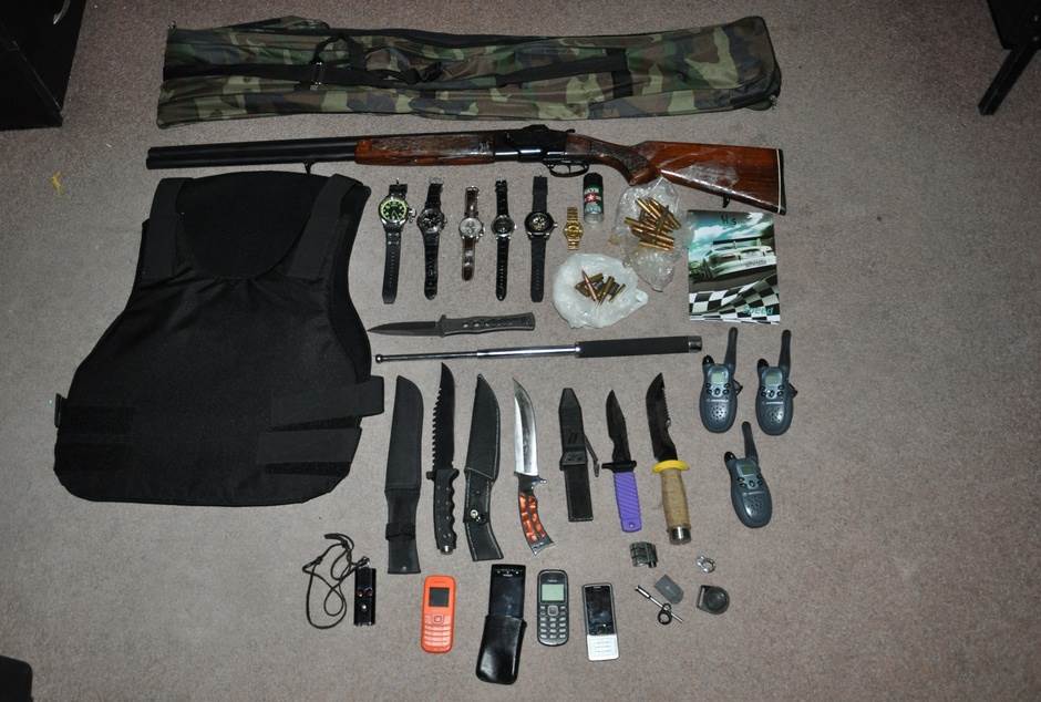  Pogledajte arsenal oružja nađen kod uhapšenih  