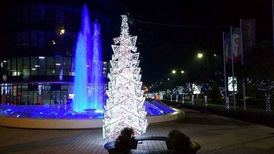  Novogodišnja čarolija stigla u Podgoricu! (FOTO) 