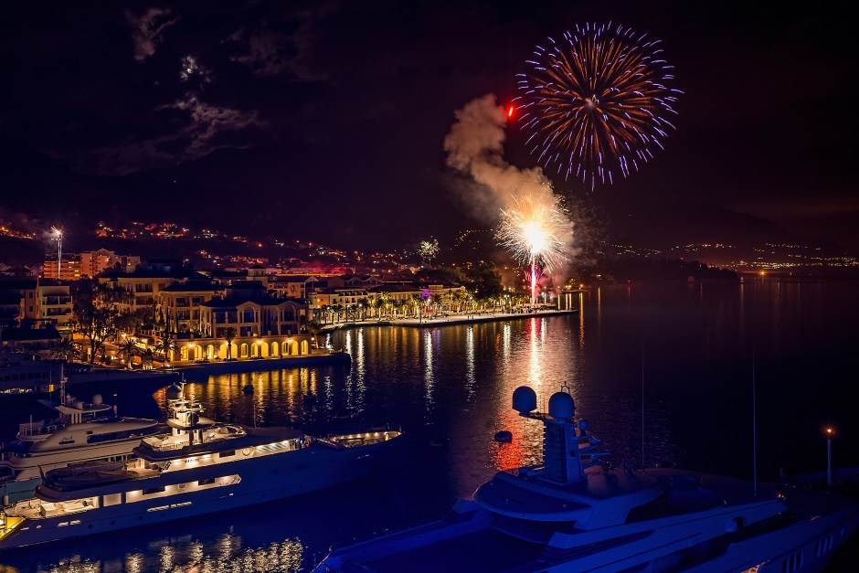  Spektakularan novogodišnji program u Tivtu (FOTO, VIDEO) 