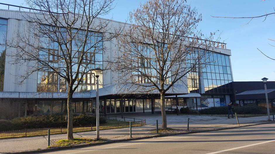  Dojava o bombi u Sportskom centru Nikšić, prekinut koncert 