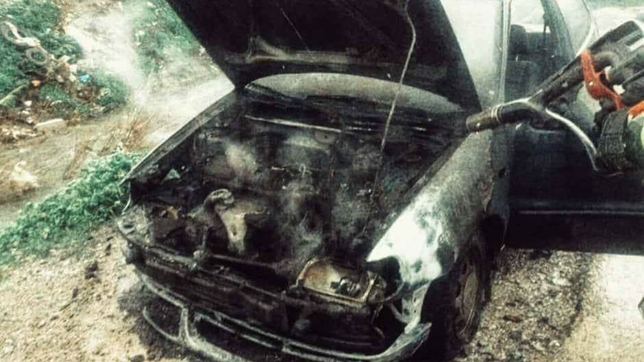  Izgorio automobil penzionisanog budvanskog policajca 