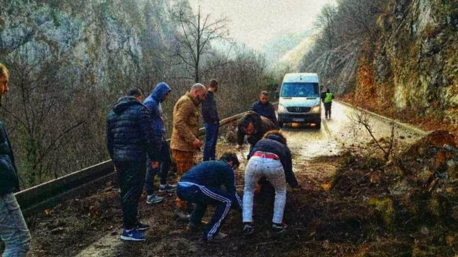  Zbog odrona put Mojkovac - Đurđevića Tara zatvoren 