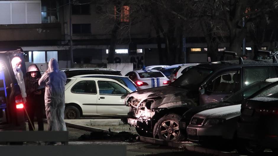  Novo paljenje automobila u Podgorici (FOTO) 
