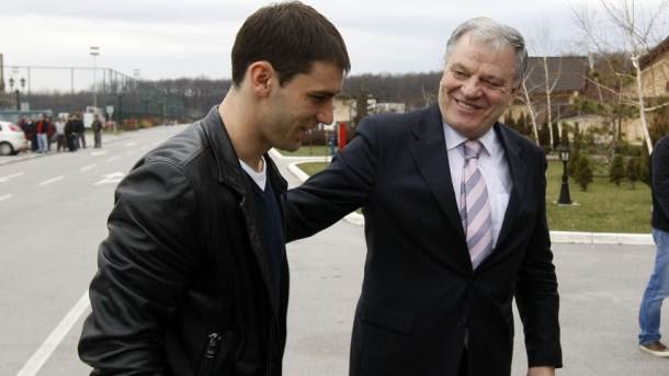  Karadžić: Bane ne igra? Budalaštine 