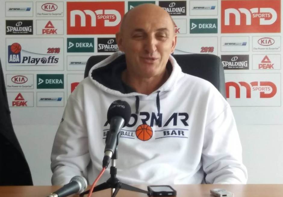  Simbolična poruka trenera Mornara pred meč sa Partizanom (VIDEO) 