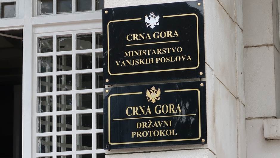  Vlahović: Ambasadori će postupiti onako kako kaže predsjednik, MVP nastavlja da srozava crnogorsku diplomatiju 