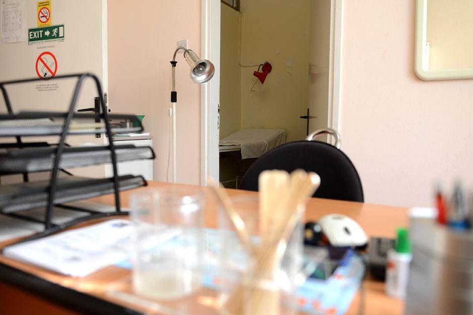  Ljekari u Srbiji će moći da otvore bolovanje bez komisije na 2 nedelje  