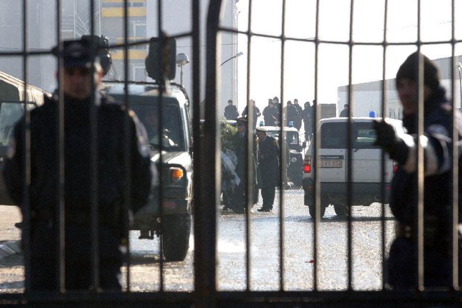  SEVER KOSOVA ide u KARANTIN: Evo kada kreće policijski ČAS! 