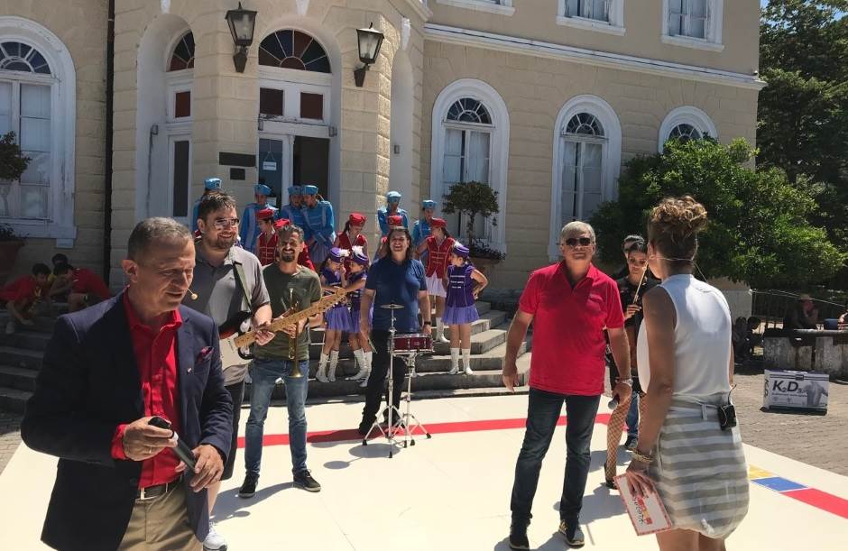  Žika “zašarenio” pred Dvorcem Kralja Nikole! FOTO 