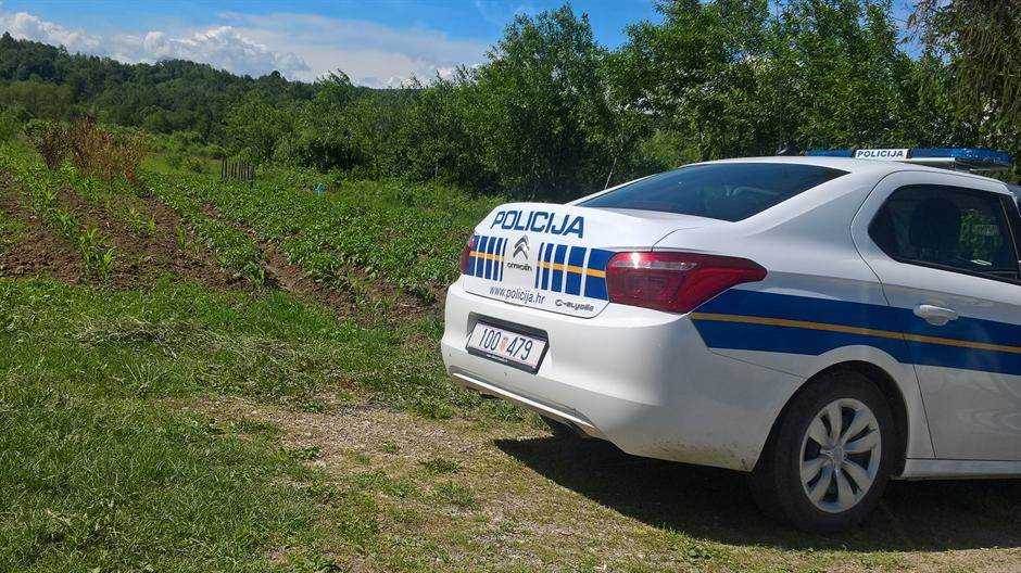  Hrvatski policajci u pritvoru zbog NASILJA NAD MIGRANTOM! 