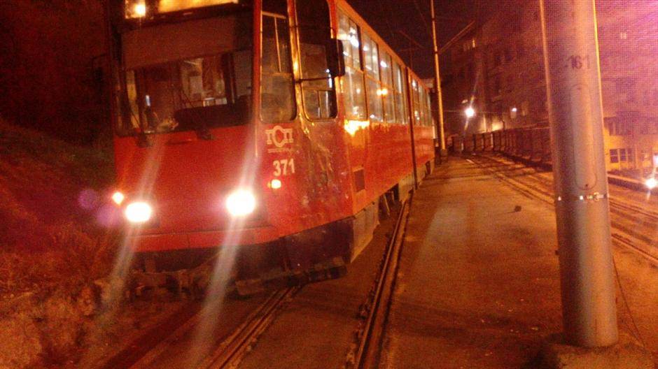  Beograd: Tramvaj ubio čoveka! 