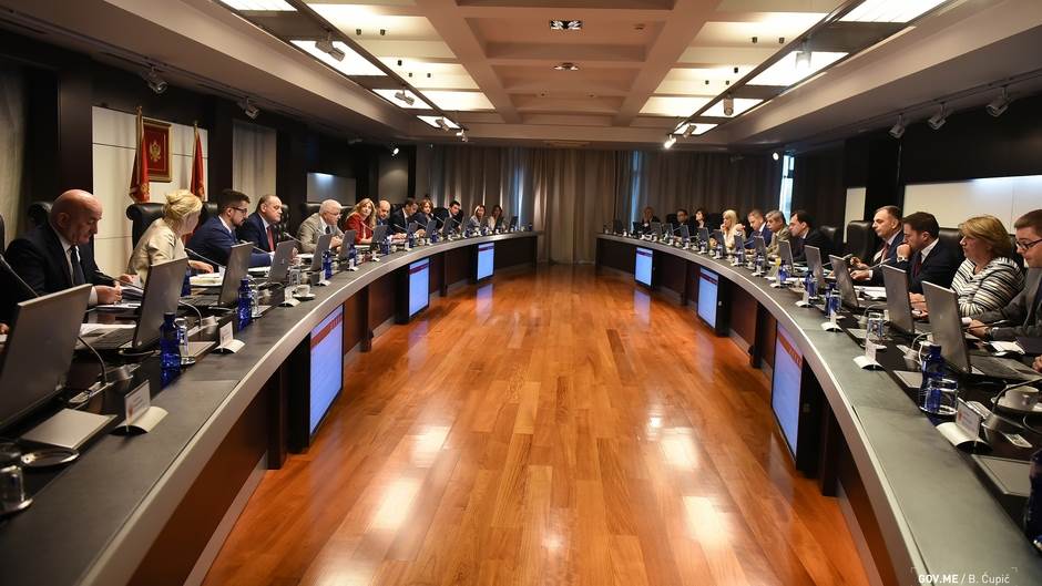 Vlada: Nastaviti pregovore o zakupu Mediterana 