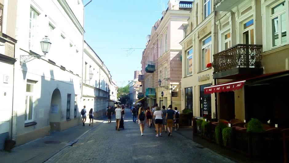  Popuštanje mjera u Litvaniji: Centar grada posato kafić na otvorenom! 