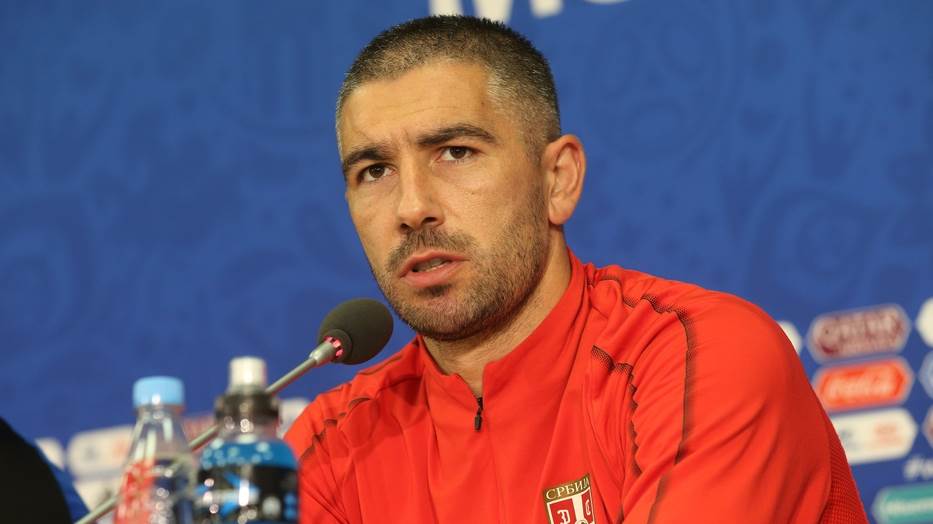  Kolarov povisio TON: Kako igraju za Crnu Goru!? 