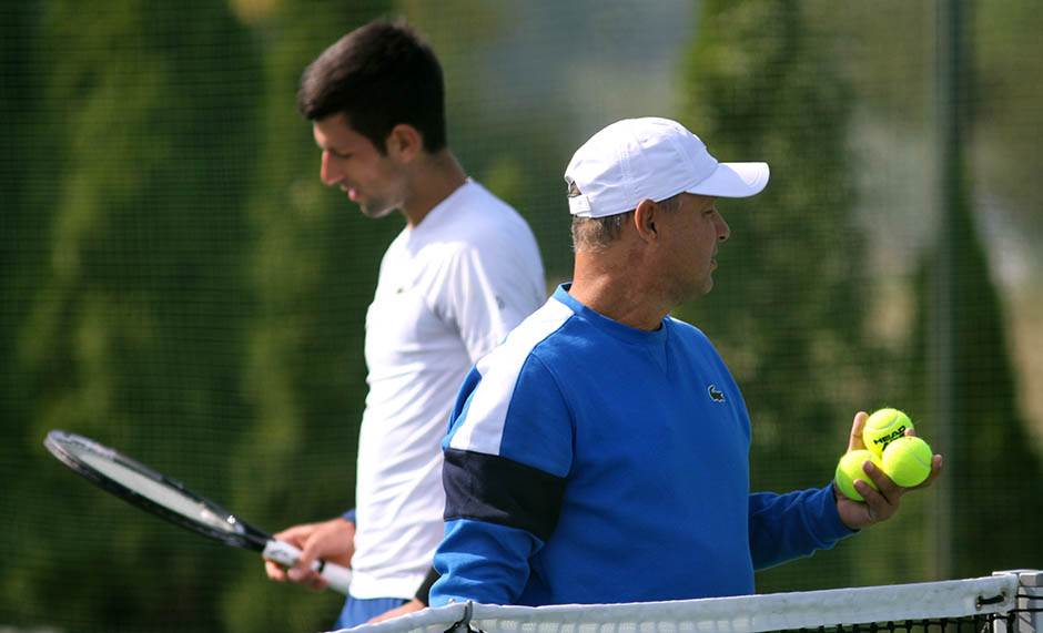  UZ ĐOKOVIĆA DOK NE OBORI SVE REKORDE: Vajda i Novak su kao porodica, trener veruje da će vrlo brzo stići Federera 