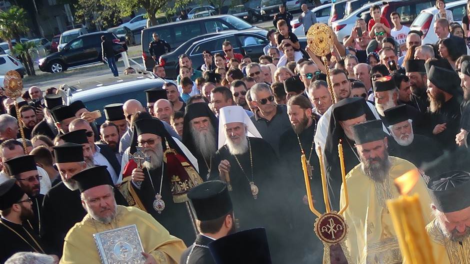 Patrijarh Irinej predvodiće litiju u Podgorici, stiže i mitropolit kijevski 