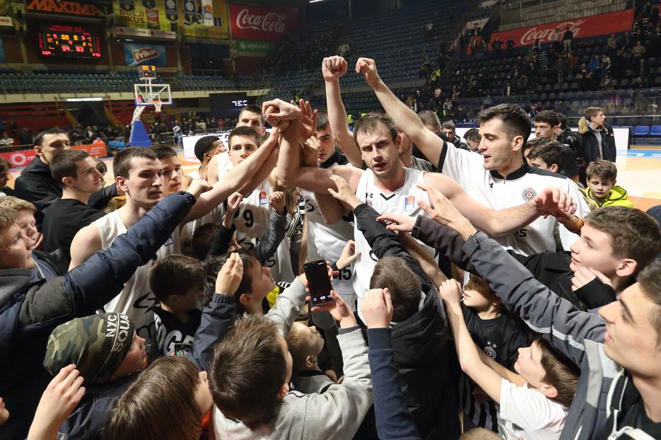  Andrea Trinkjeri pristao KK Partizan dobio prvog trenera stranca debi u Mitrovici 