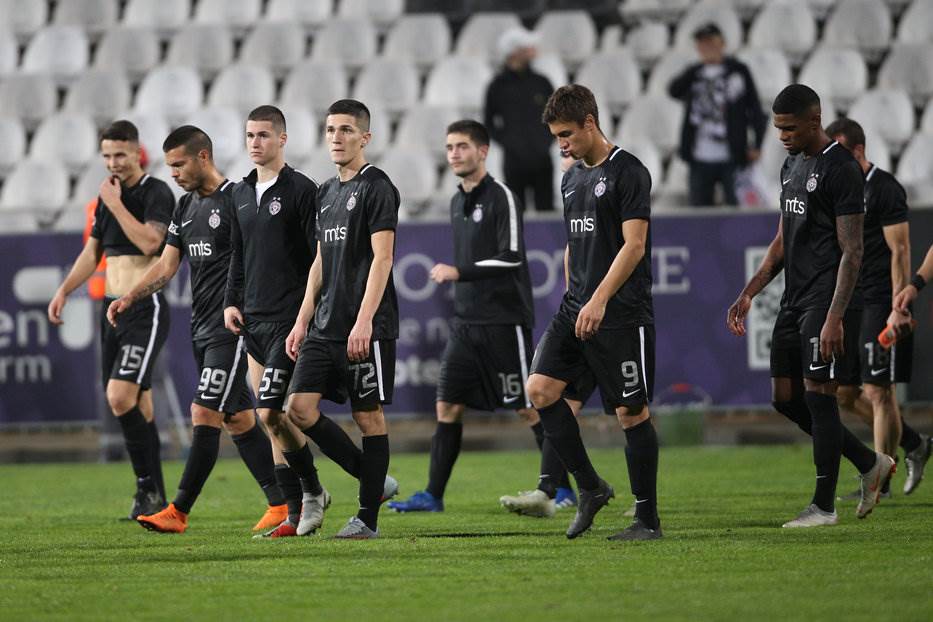  Partizan Cukaricki 1-1 Superliga titula rezultata 