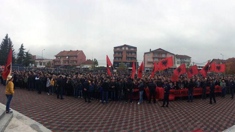  Tirana: Hiljade na protestu protiv ekonomije vlade 