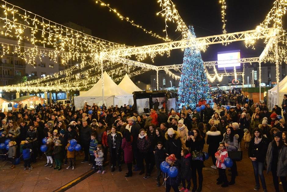  Praznični bazar u Podgorici Nova godina 