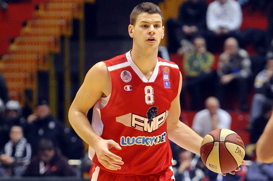  Dragan Apić u Lokomotivi 