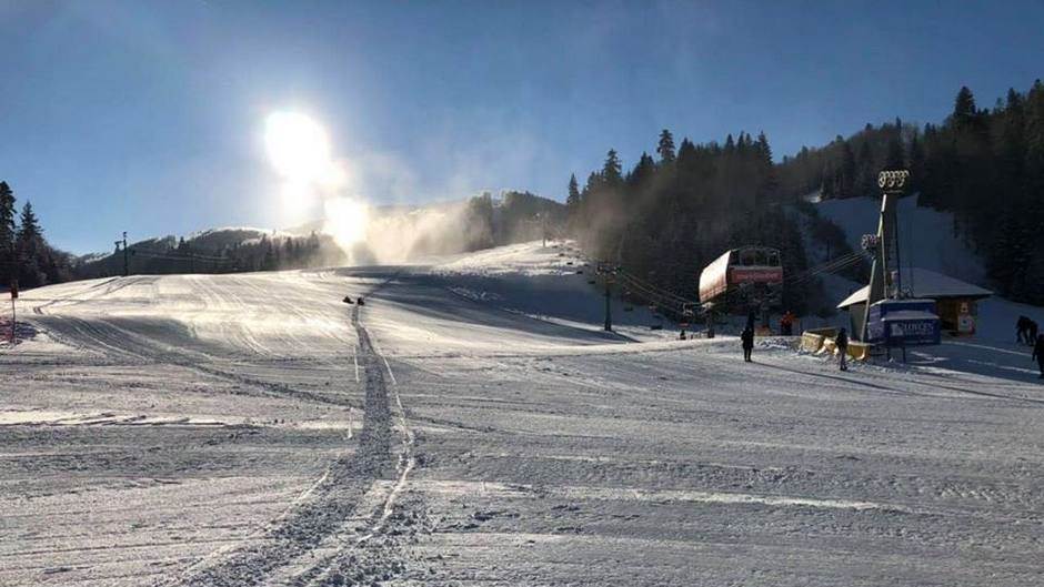  Ski-centar Kolašin 1600 skoro mjesec bez struje 