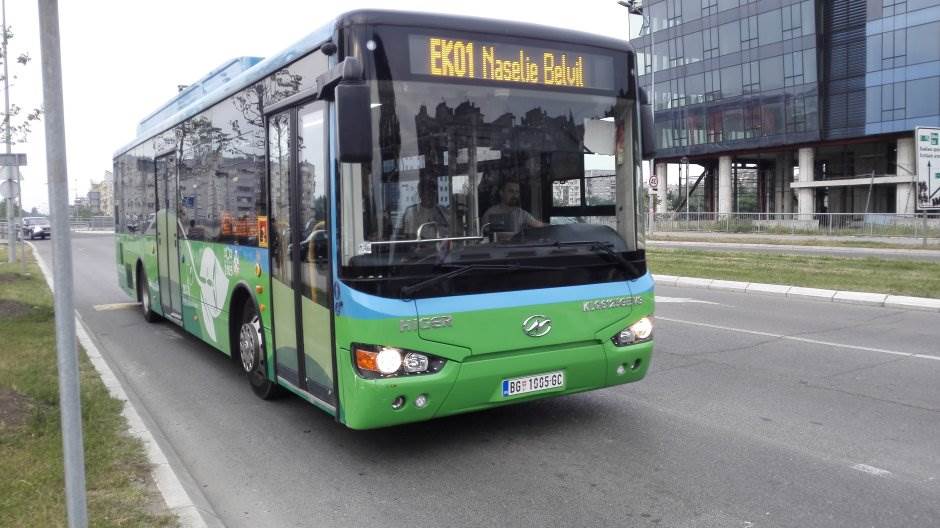  Izboden muškarac dok je čekao autobus u Beogradu  