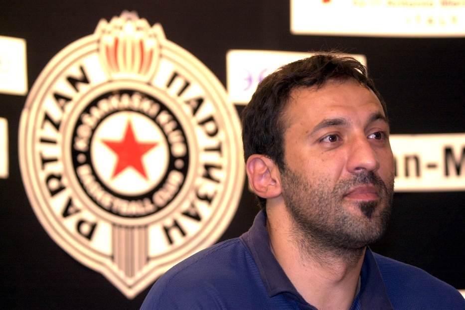  Vlade-Divac-Kuca-slavnih-izjava-o-KK-Partizan-KK-Crvena-zvezda 