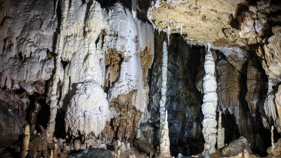  Postavljeni prvi elementi žičare prema Đalovića pećini  
